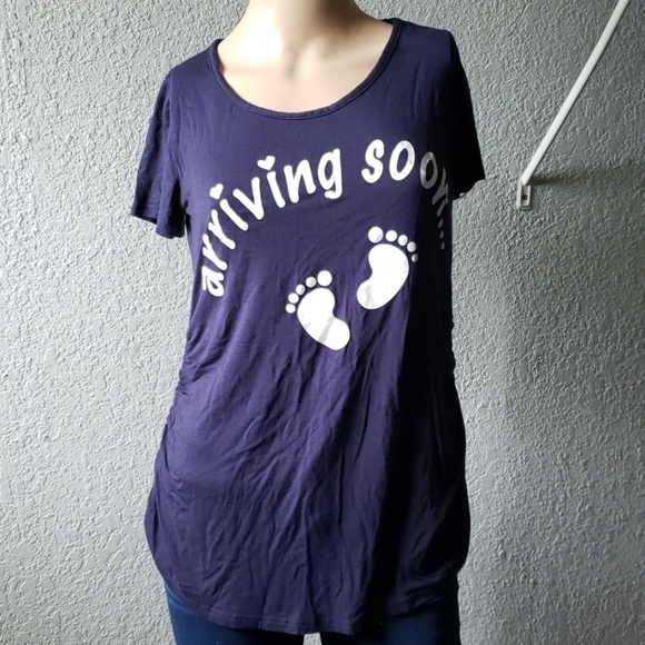 Graphic Maternity tee arriving soon size small - Picture 1 of 8